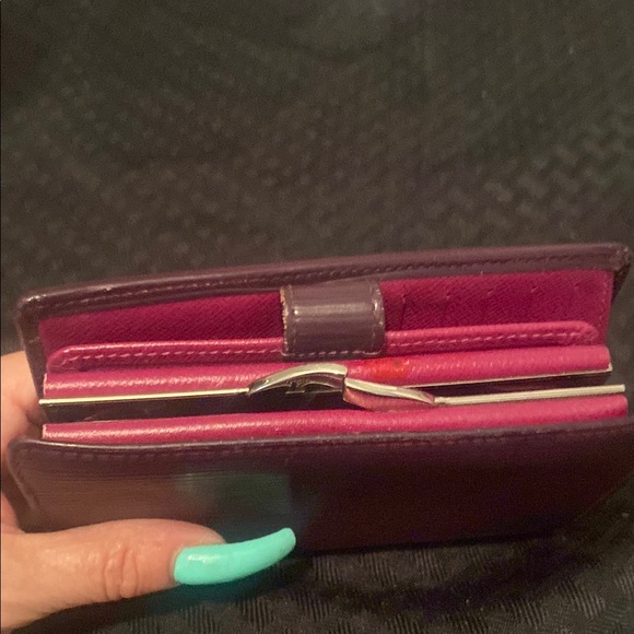 Louis Vuitton purple epi kiss lock wallet no dust bag included no callouts - Picture 10 of 11